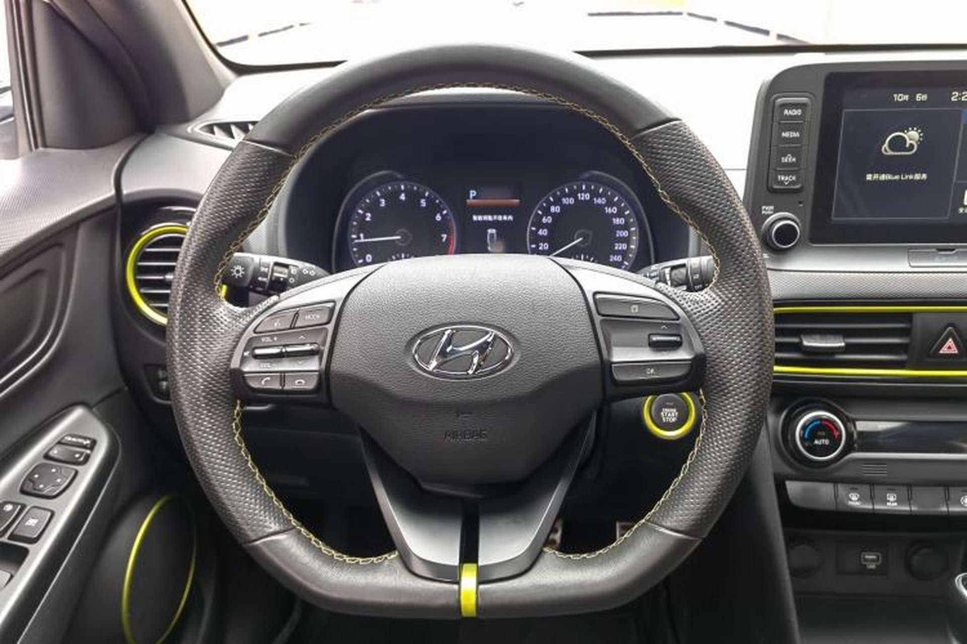 Used Hyundai ENCINO 2018 1.6T Dual-Clutch ZhiPao Edition China V Standard Steering Wheel