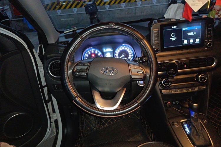 Used Hyundai ENCINO 2018 1.6T Dual-Clutch Zhilian Edition China V Standard Steering Wheel