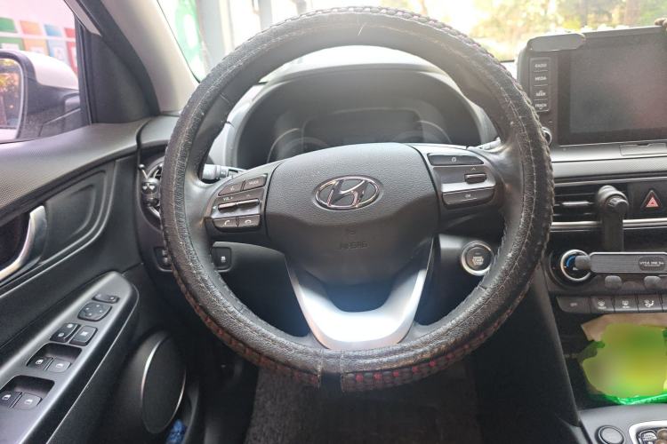 Used Hyundai ENCINO 2018 1.6T Dual-Clutch Zhilian Edition China V Standard Steering Wheel