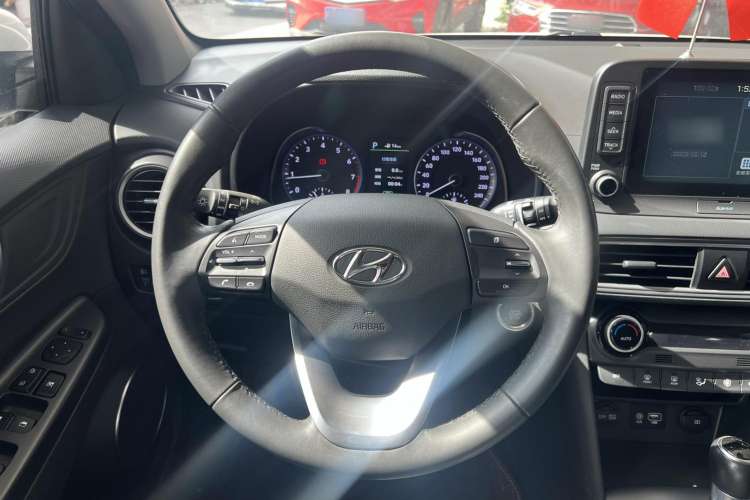 Used Hyundai ENCINO 2018 1.6T Dual-Clutch Zhilian Edition China V Standard Steering Wheel