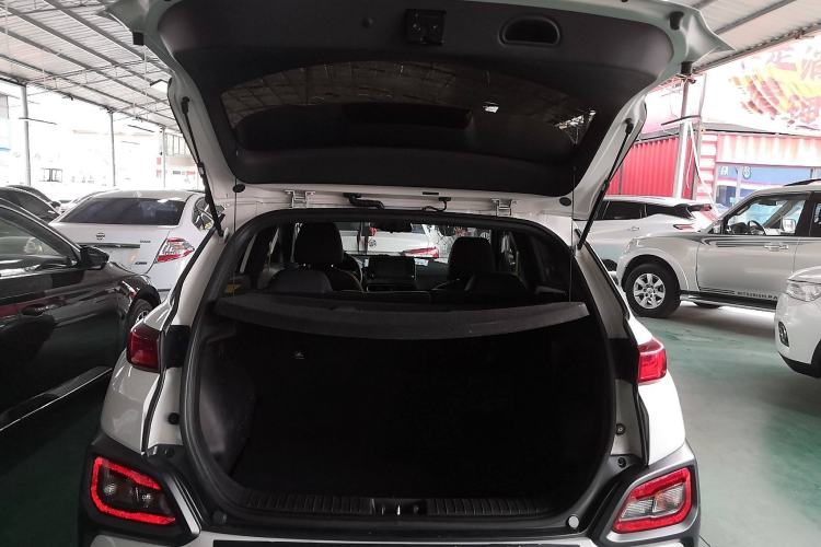 Used Hyundai ENCINO 2018 1.6T Dual-Clutch ZhiPao Edition China V Standard Trunk