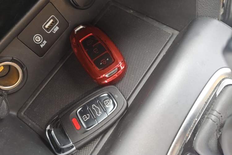 Used Hyundai ENCINO 2018 1.6T Dual-Clutch Zhilian Edition China V Standard Vehicle Key