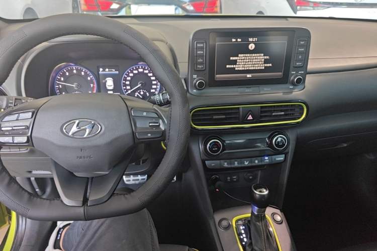 Used Hyundai ENCINO 2018 1.6T Dual-Clutch ZhiPao Edition China V Standard Center Console