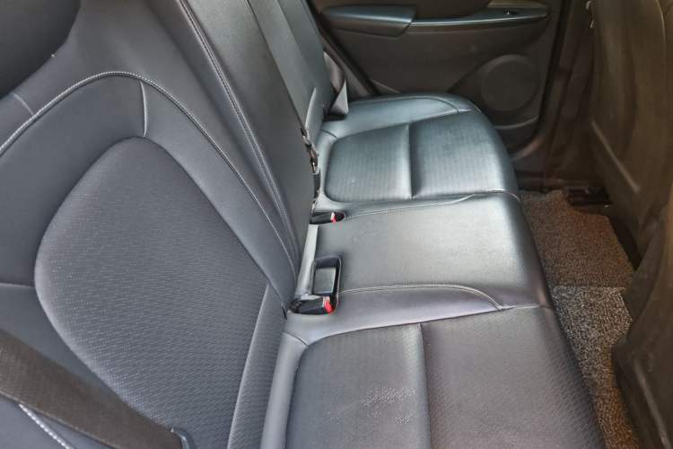 Used Hyundai ENCINO 2018 1.6T Dual-Clutch Zhilian Edition China V Standard Left Rear Seat