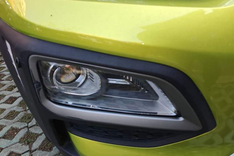 Used Hyundai ENCINO 2018 1.6T Dual-Clutch Zhilian Edition China V Standard Right Front Headlight
