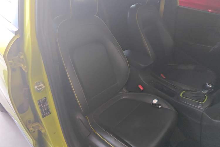 Used Hyundai ENCINO 2018 1.6T Dual-Clutch ZhiPao Edition China V Standard Right Front Seat