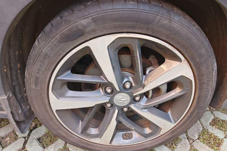 Used Hyundai ENCINO 2018 1.6T Dual-Clutch Zhilian Edition China V Standard Right Front Wheel Hub