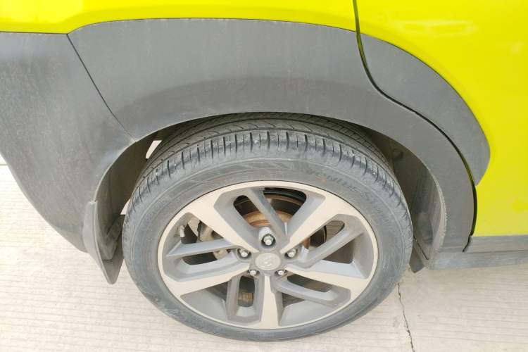 Used Hyundai ENCINO 2018 1.6T Dual-Clutch Zhilian Edition China V Standard Right Rear Wheel Hub