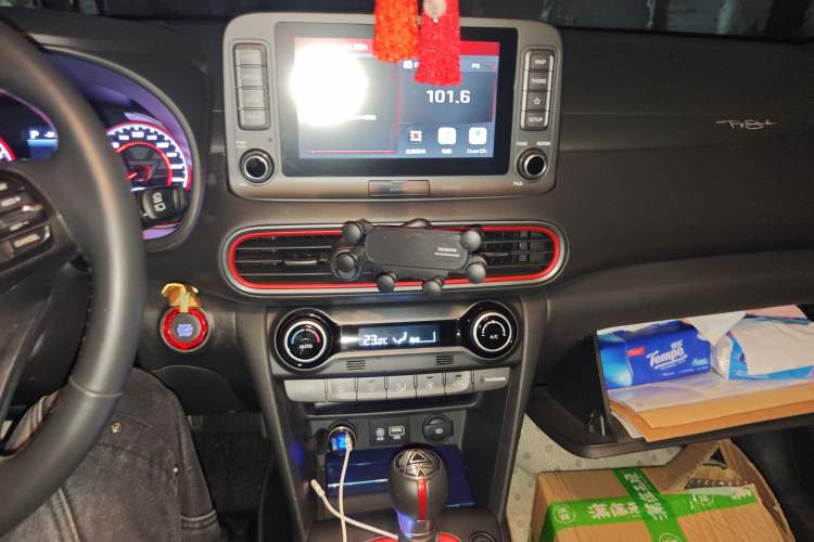 Used Hyundai ENCINO 2019 1.6T Iron Man Edition Audio And AC Panel