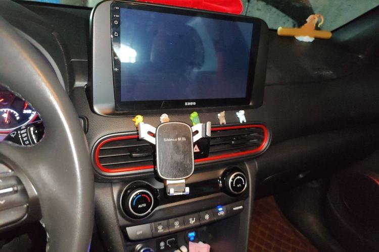 Used Hyundai ENCINO 2019 1.6T Iron Man Edition Audio And AC Panel