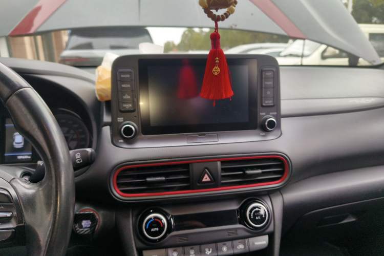 Used Hyundai ENCINO 2019 1.6T Iron Man Edition Audio And AC Panel