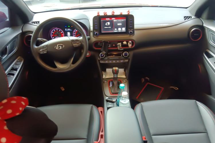Used Hyundai ENCINO 2019 1.6T Iron Man Edition Center Console