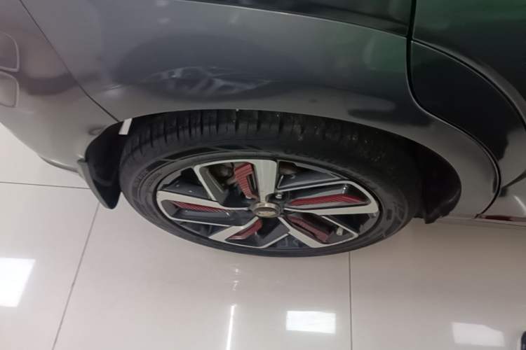 Used Hyundai ENCINO 2019 1.6T Iron Man Edition Exterior 5