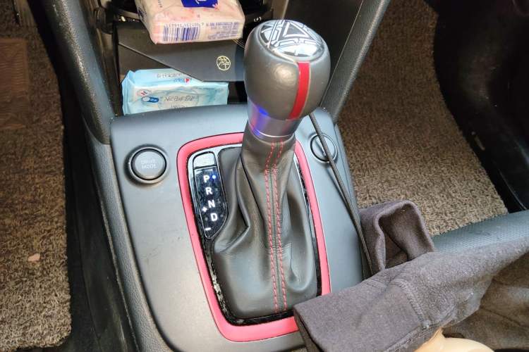 Used Hyundai ENCINO 2019 1.6T Iron Man Edition Gear Lever