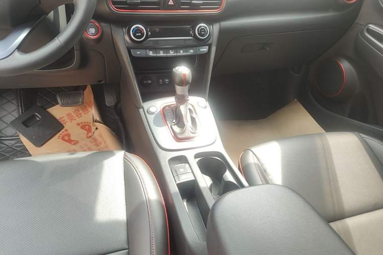Used Hyundai ENCINO 2019 1.6T Iron Man Edition Gear Lever