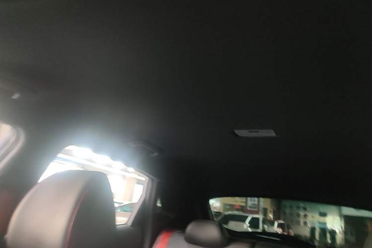 Used Hyundai ENCINO 2019 1.6T Iron Man Edition Headliner