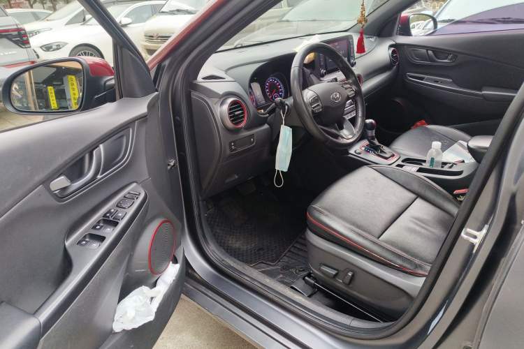Used Hyundai ENCINO 2019 1.6T Iron Man Edition Interior 3