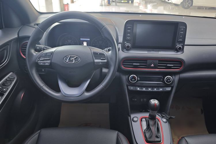 Used Hyundai ENCINO 2019 1.6T Iron Man Edition Interior 3
