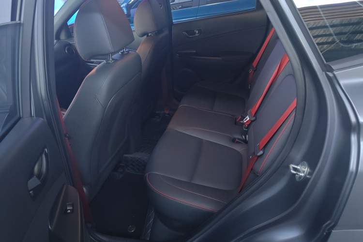 Used Hyundai ENCINO 2019 1.6T Iron Man Edition Interior 4