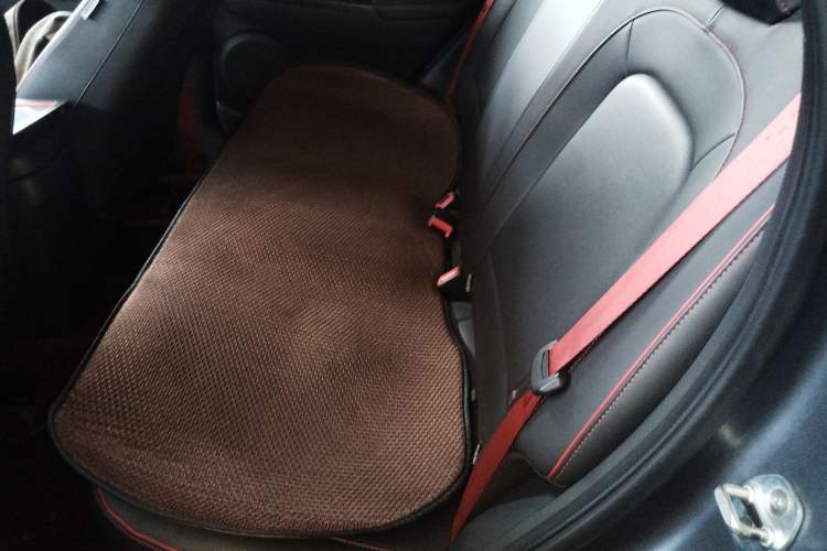 Used Hyundai ENCINO 2019 1.6T Iron Man Edition Left Rear Seat