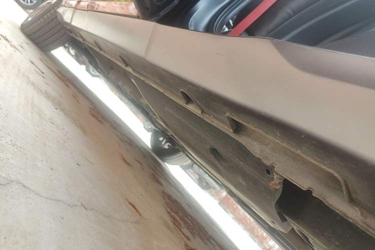 Used Hyundai ENCINO 2019 1.6T Iron Man Edition Left Side Sill