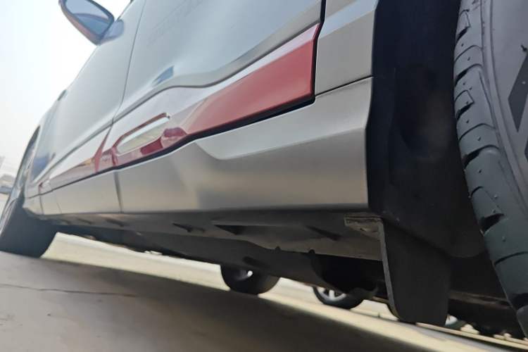 Used Hyundai ENCINO 2019 1.6T Iron Man Edition Left Side Sill