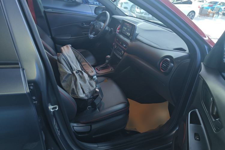 Used Hyundai ENCINO 2019 1.6T Iron Man Edition Right Front Seat