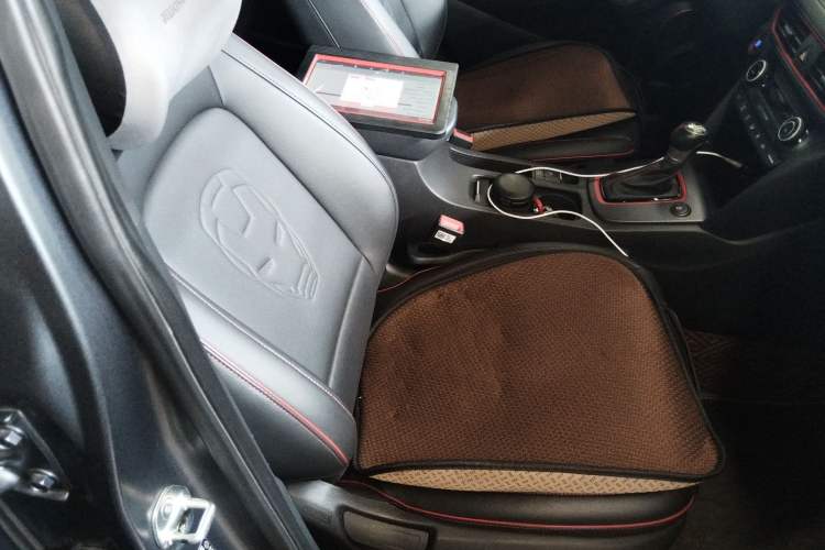 Used Hyundai ENCINO 2019 1.6T Iron Man Edition Right Front Seat