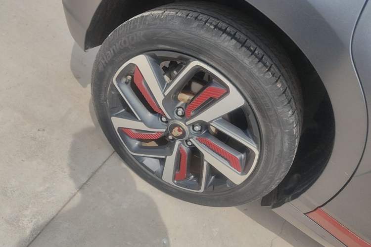 Used Hyundai ENCINO 2019 1.6T Iron Man Edition Right Rear Wheel Hub