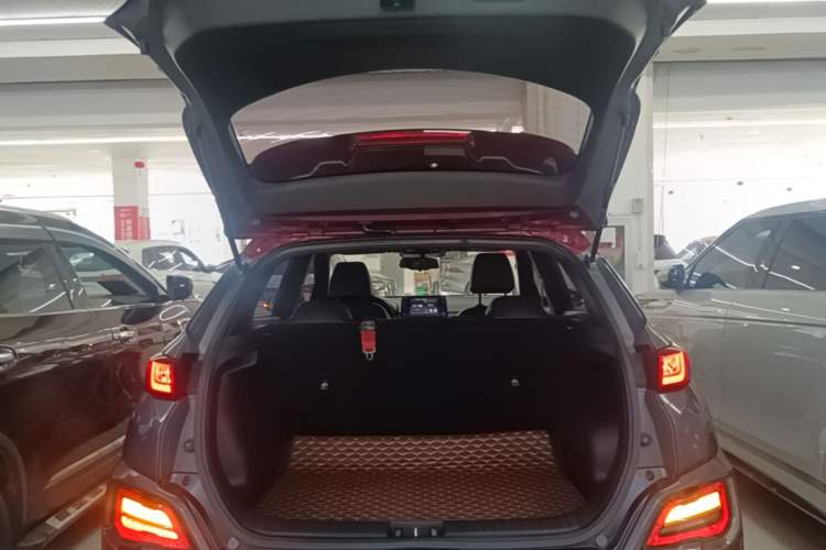 Used Hyundai ENCINO 2019 1.6T Iron Man Edition Trunk