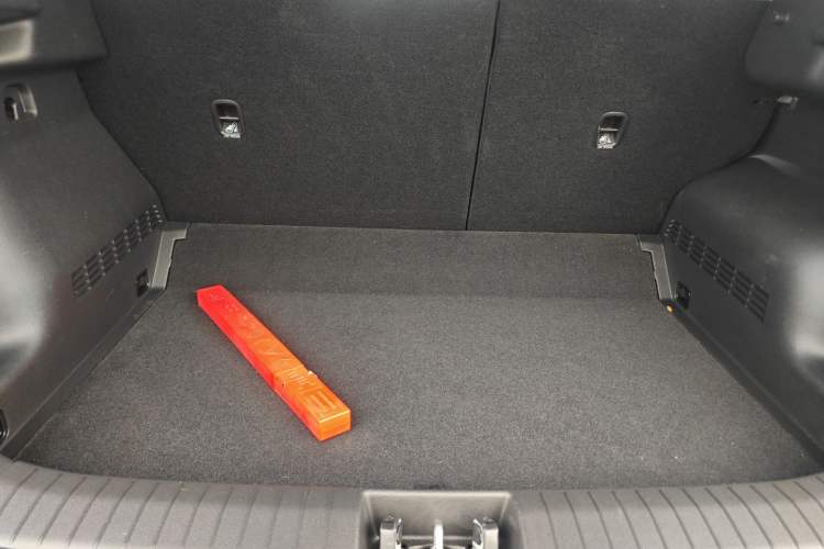 Used Hyundai ENCINO 2019 1.6T Iron Man Edition Trunk