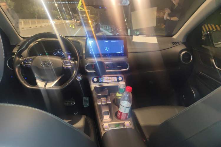 Used Hyundai ENCINO Electric 2020 GLS ZhiJie Edition Center Console