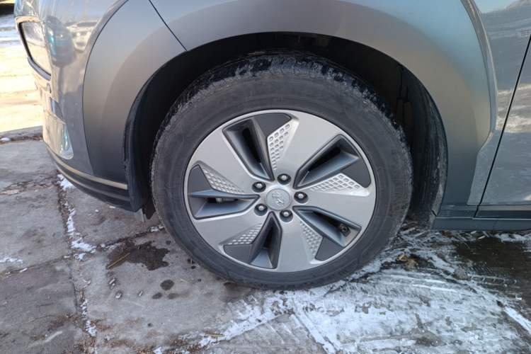 Used Hyundai ENCINO Electric 2020 TOP Enjoyment Edition Left Front Wheel Hub
