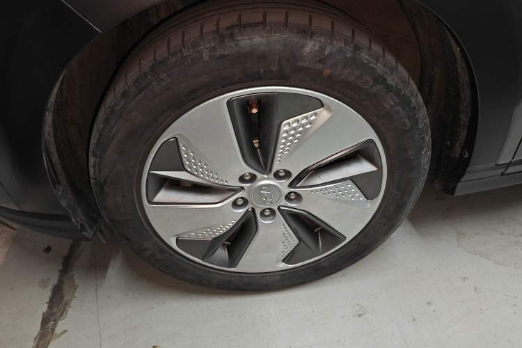Used Hyundai ENCINO Electric 2020 GLS ZhiJie Edition Left Front Wheel Hub