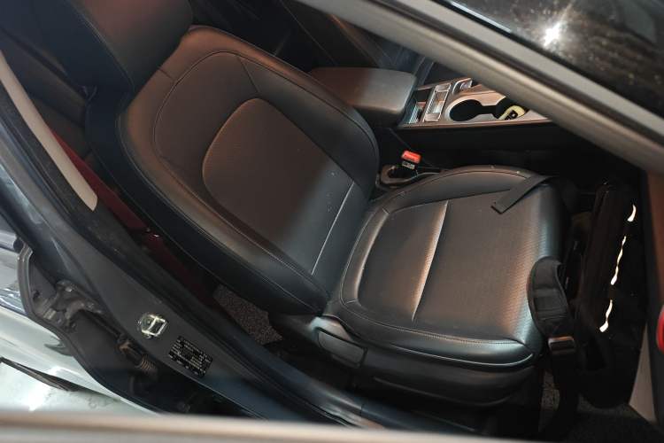 Used Hyundai ENCINO Electric 2020 GLS ZhiJie Edition Right Front Seat