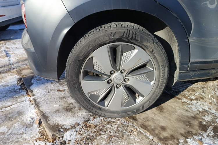 Used Hyundai ENCINO Electric 2020 TOP Enjoyment Edition Right Rear Wheel Hub
