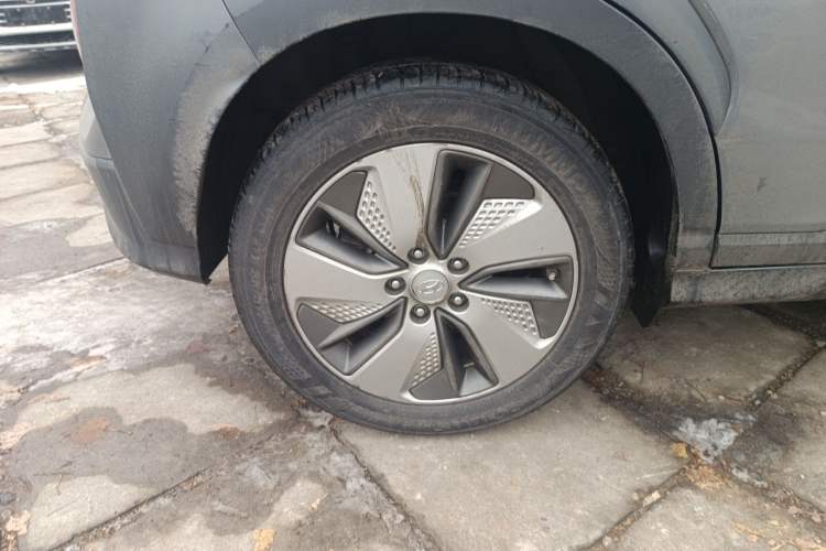 Used Hyundai ENCINO Electric 2020 TOP Enjoyment Edition Right Rear Wheel Hub