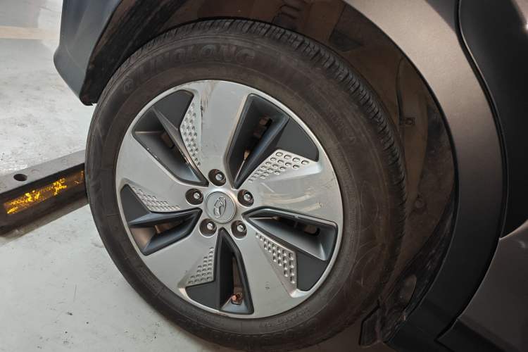 Used Hyundai ENCINO Electric 2020 GLS ZhiJie Edition Right Rear Wheel Hub