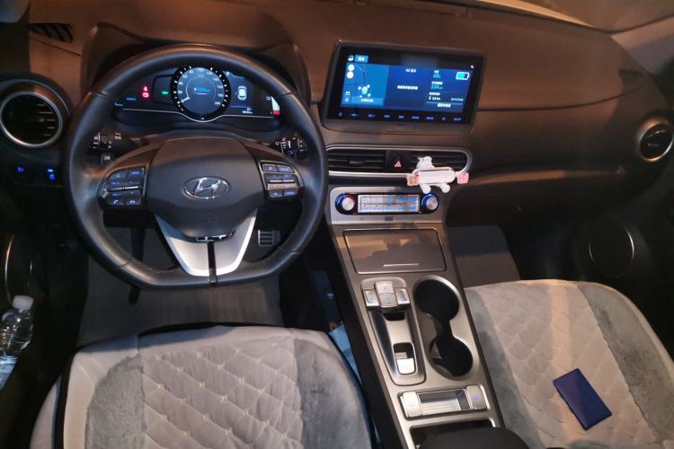 Used Hyundai ENCINO Electric 2020 GLS ZhiJie Edition Center Console
