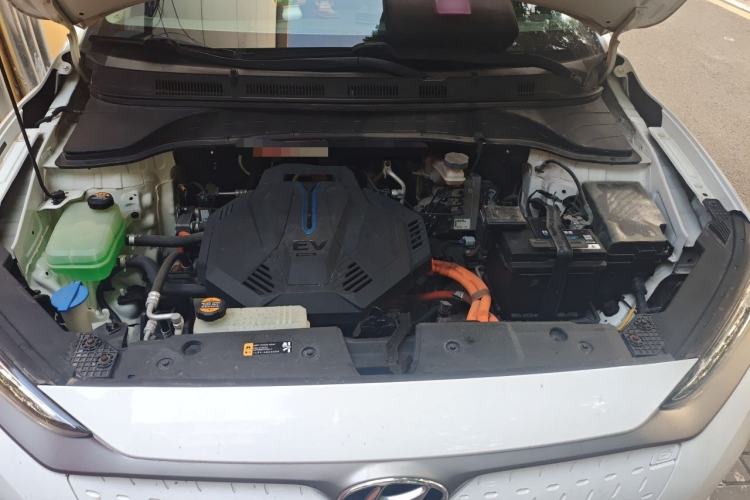 Used Hyundai ENCINO Electric 2020 GLS ZhiJie Edition Engine Bay