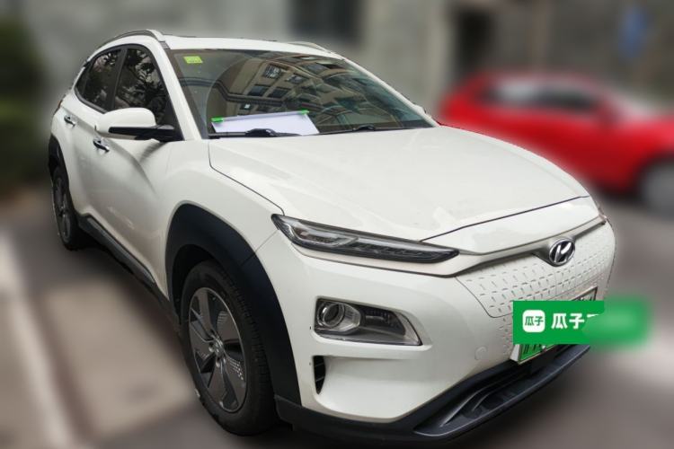Used Hyundai ENCINO Electric 2020 TOP Enjoyment Edition Front Right 45 Deg