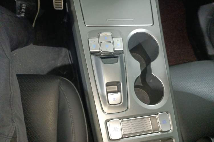 Used Hyundai ENCINO Electric 2020 GLS ZhiJie Edition Gear Lever