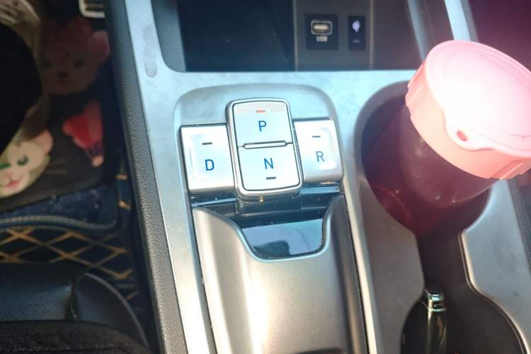 Used Hyundai ENCINO Electric 2020 GLS ZhiJie Edition Gear Lever