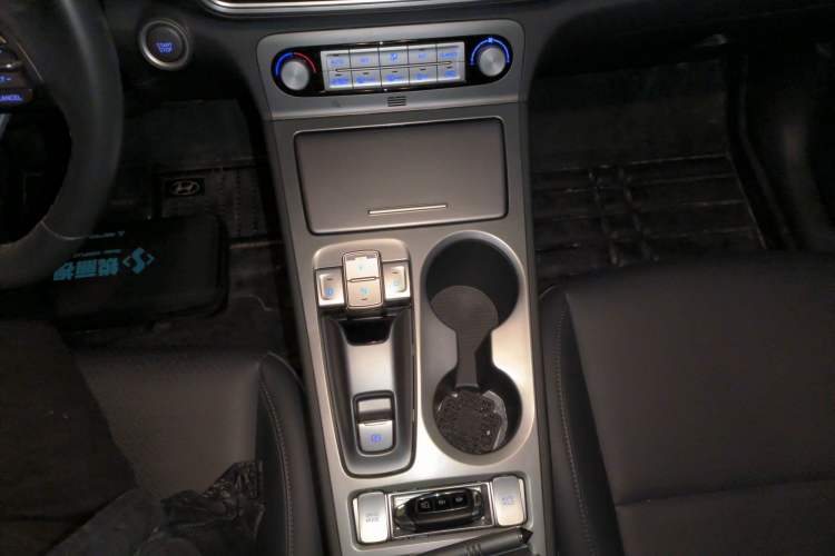 Used Hyundai ENCINO Electric 2020 GLS ZhiJie Edition Gear Lever