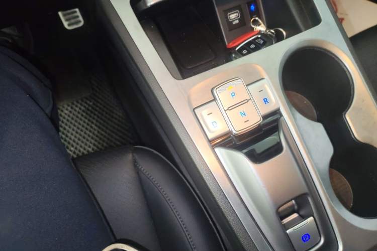 Used Hyundai ENCINO Electric 2020 GLS ZhiJie Edition Gear Lever