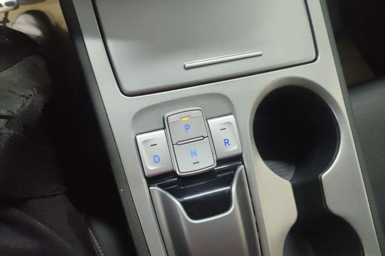 Used Hyundai ENCINO Electric 2020 GLS ZhiJie Edition Gear Lever