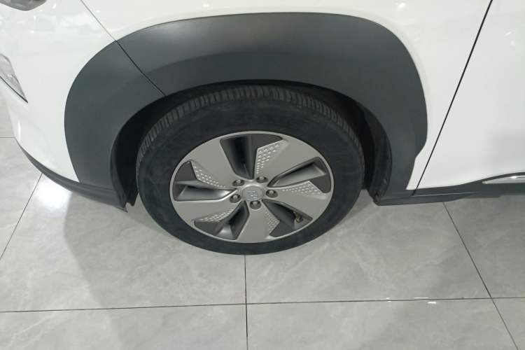Used Hyundai ENCINO Electric 2020 GLS ZhiJie Edition Left Front Wheel Hub