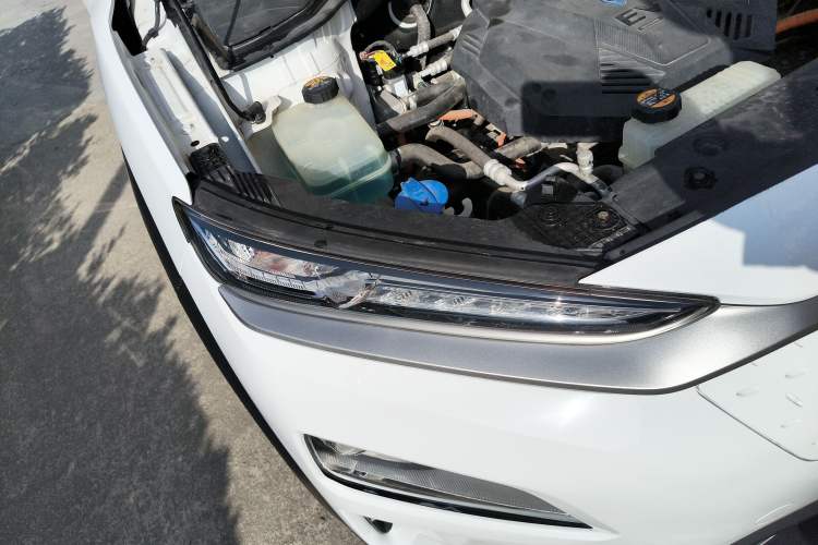 Used Hyundai ENCINO Electric 2020 GLS ZhiJie Edition Right Front Headlight