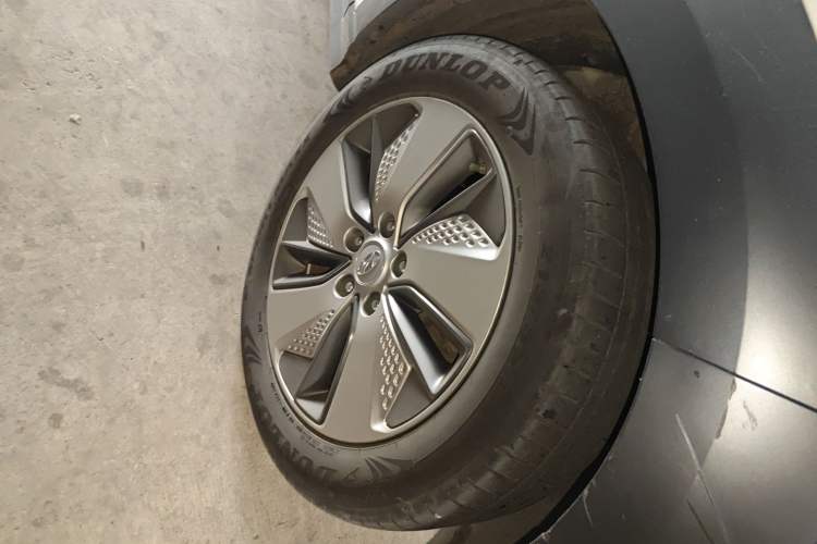 Used Hyundai ENCINO Electric 2020 GLS ZhiJie Edition Right Front Wheel Hub