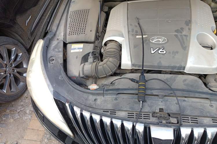 Used Hyundai Equus 2009 3.8 Luxury Edition Engine Bay Right
